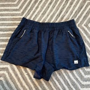 NWOT Women’s Vuori Dash Shorts